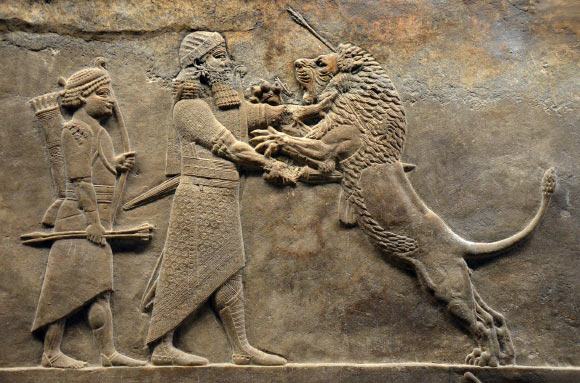 A relief depicting two men and a lion.
