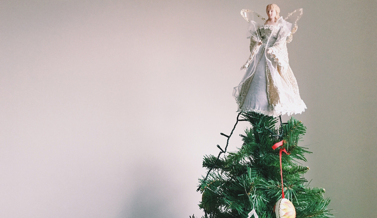 What should you put on the top of Christmas tree when you want to decorate it? 1