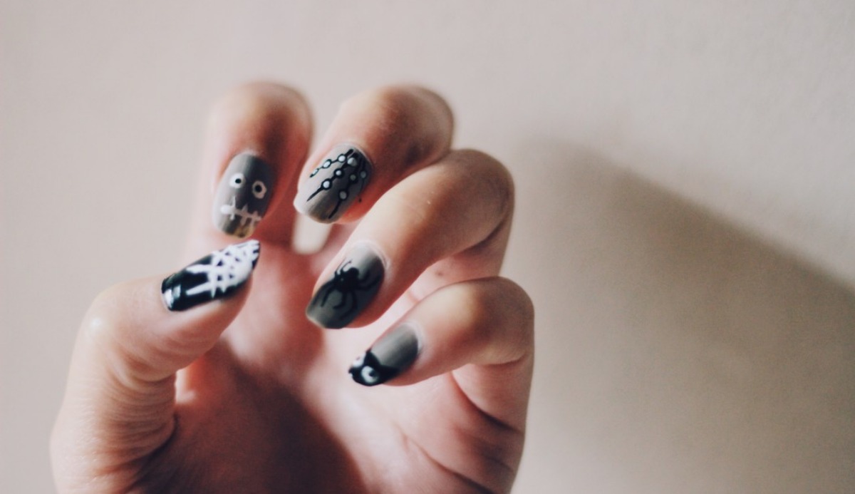What Color Should I Paint My Nails? 20201 Trending Colors 11