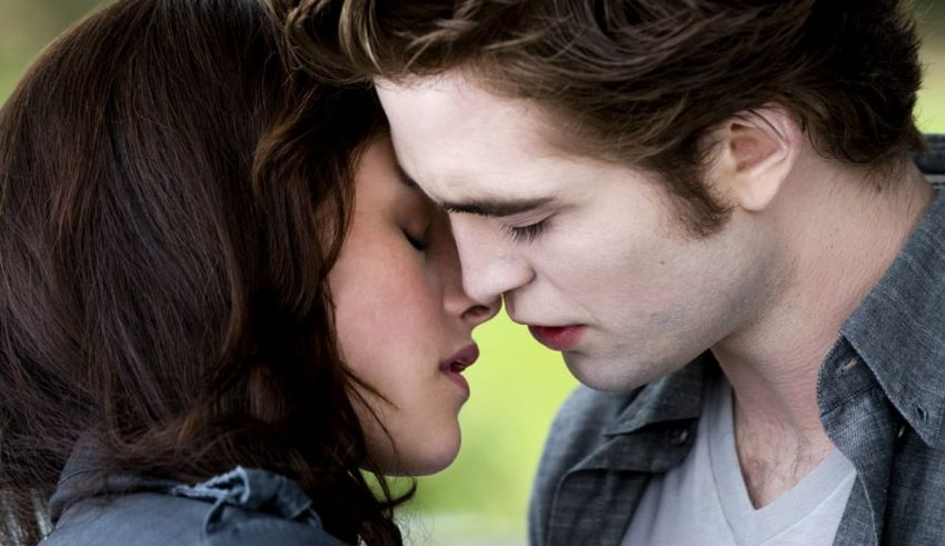 The twilight saga edward and twilight saga robert pattinson.