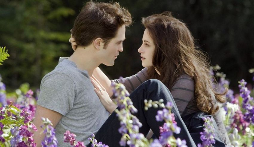 Robert pattinson and kristen stewart in twilight.