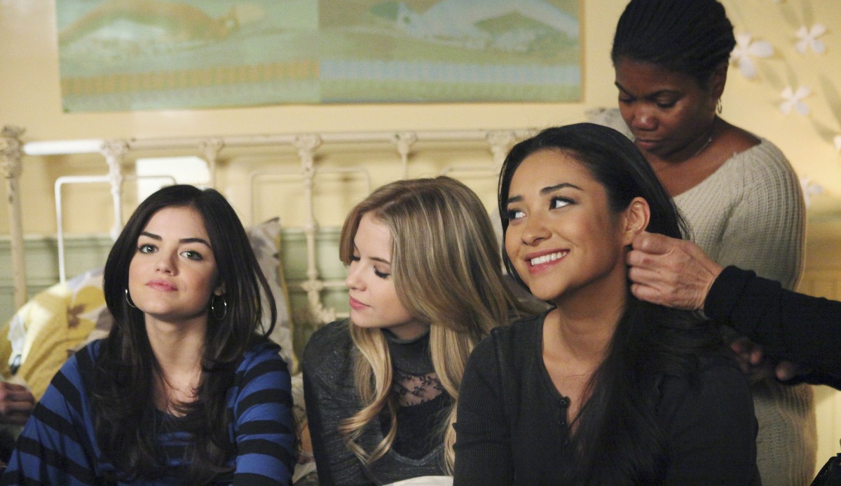 Pretty Little Liars Quiz: Which 1 of 6 Characters Are You? 2