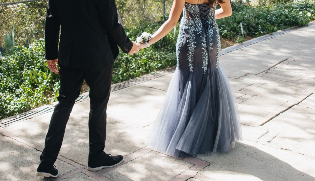 Back to black!! Which dress would you wear?? 🖤🖤 #blackdress #prom #h