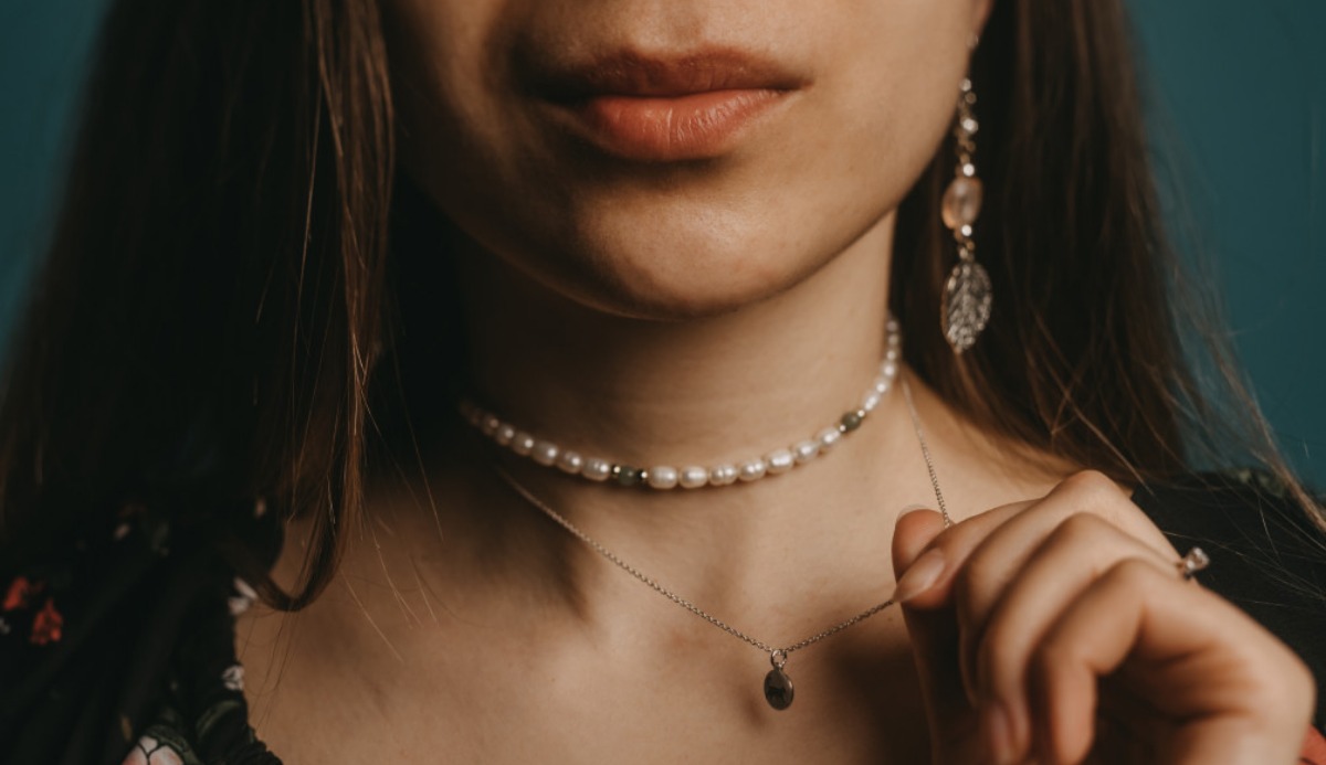 Quiz Should I Wear Gold or Silver? Based on 2023 Tips