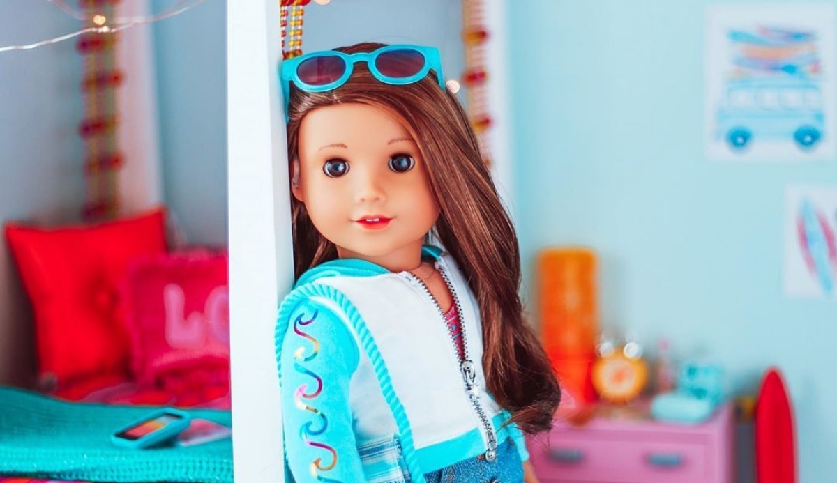 Which American Girl Doll Are You? Based on 20 Factors 9