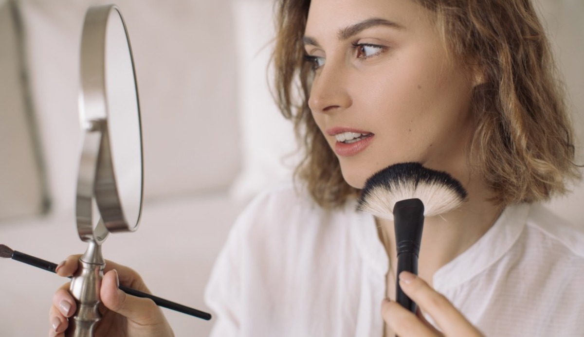Quiz: What Makeup Suits My Face? 2023 Trending Ideas 17