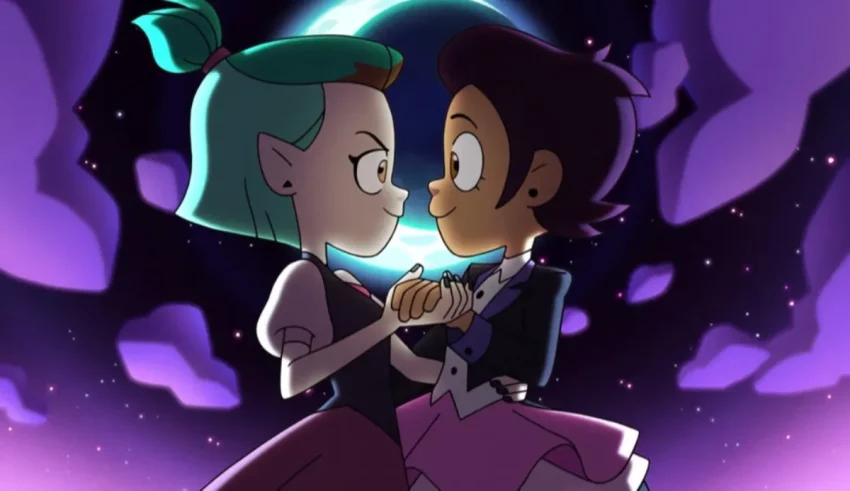 Two cartoon characters kissing in front of a moon.