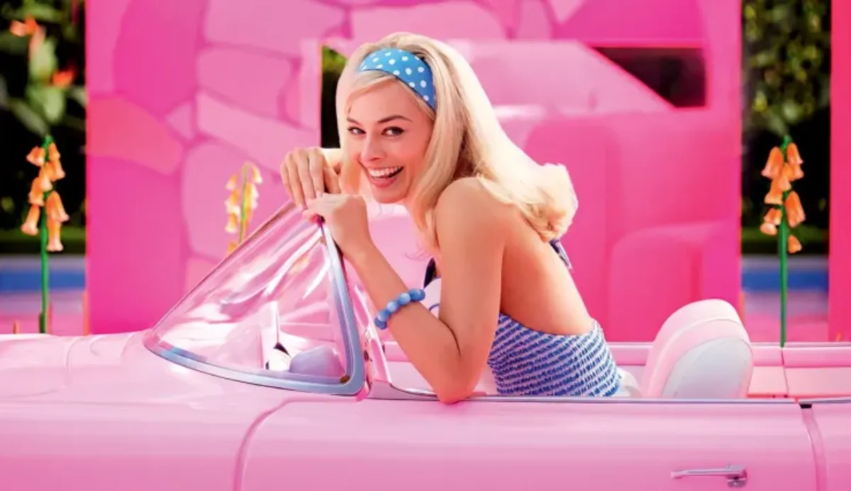 Which one’s actually Margot Robbie’s strange rule for Barbie’s filming crew? 1