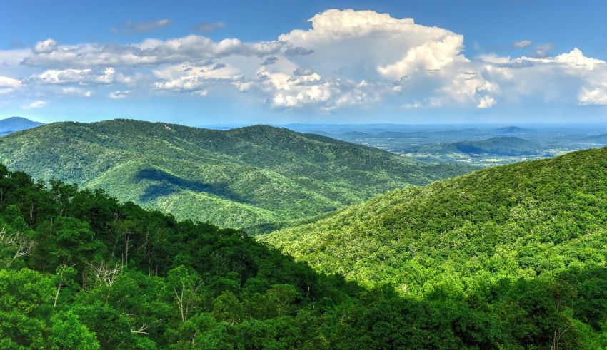 The great smoky mountains in nashville, tennessee.