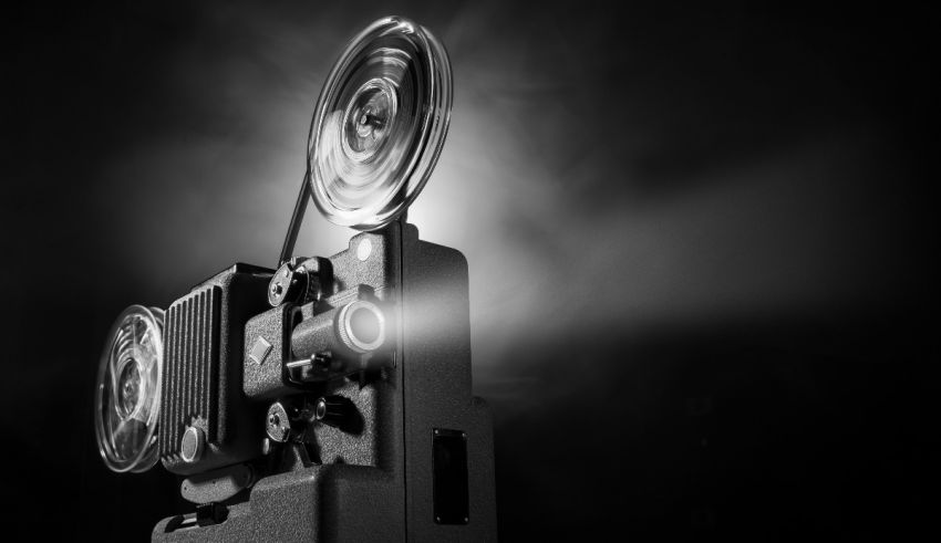 A black and white photo of a film projector.